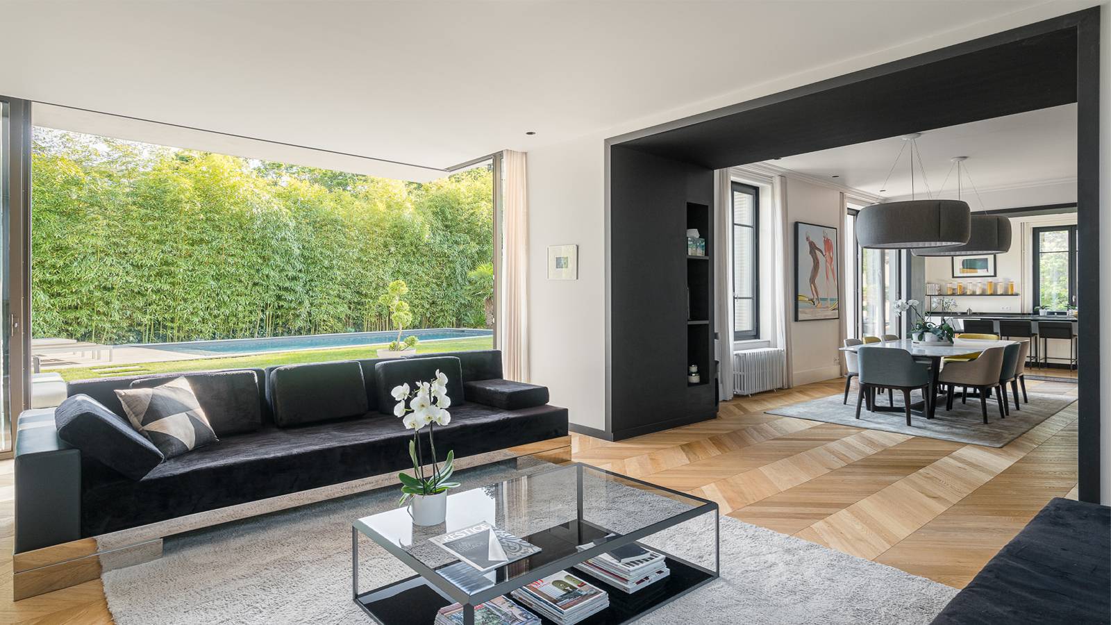 découvrez nos solutions de rénovation intérieure pour transformer votre maison en un espace moderne, confortable et à votre image.