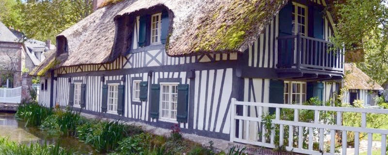 découvrez tout sur la rénovation de longère : coûts estimés, conseils pratiques et avis d'experts pour réussir votre projet.