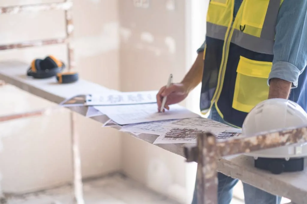 renovation maison reussir votre projet découvrez nos conseils essentiels pour réussir la rénovation de votre maison. planifiez efficacement votre projet et transformez votre habitat selon vos envies.