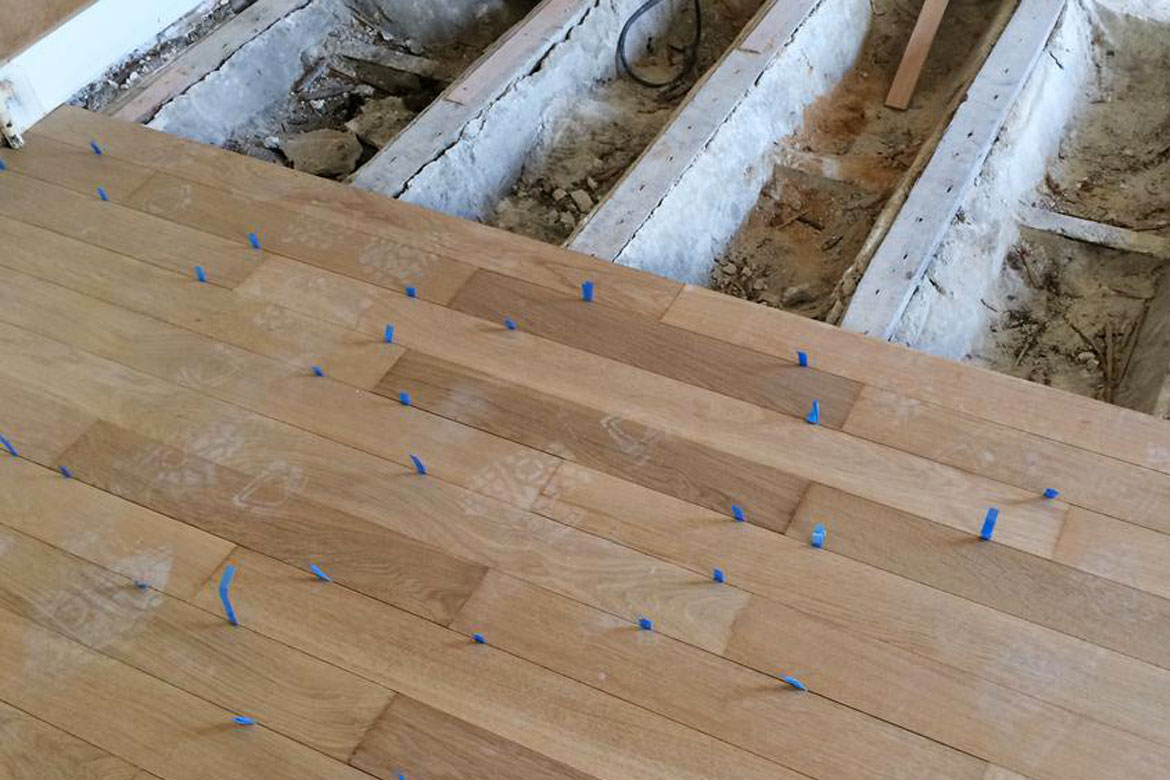 découvrez nos services experts de rénovation de parquet à paris en 2025. donnez une nouvelle vie à vos sols avec des techniques modernes et un savoir-faire artisanal.