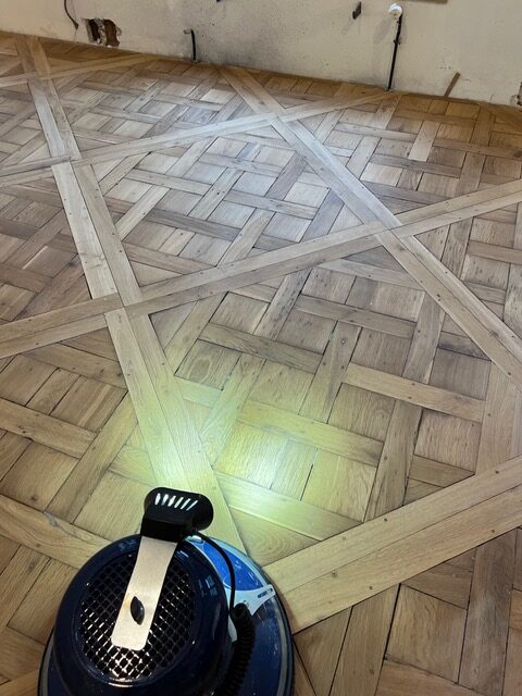 expert en rénovation de parquet dans le 6ème arrondissement de paris, nous redonnons vie à vos sols avec savoir-faire et qualité. devis rapide et personnalisé.