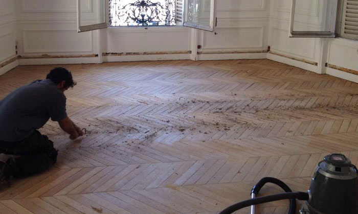 découvrez nos services professionnels de rénovation de parquet à paris en juin 2016, alliant savoir-faire traditionnel et techniques modernes pour sublimer vos sols.