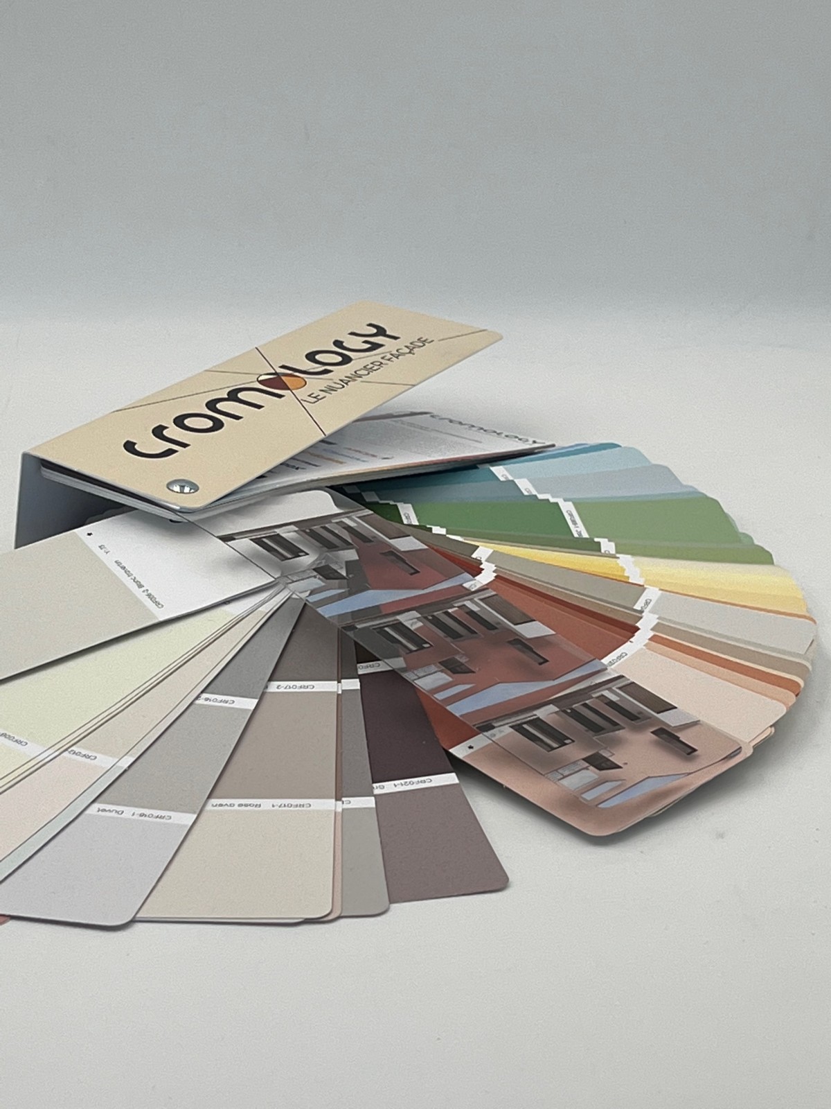 découvrez nos services de rénovation peinture sur-mesure pour transformer vos espaces avec des finitions personnalisées et un savoir-faire professionnel.