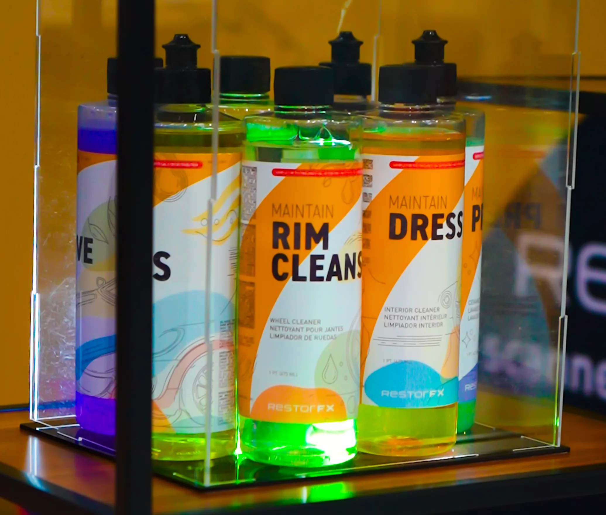 découvrez nos services de rénovation peinture voiture à paris en 2025. redonnez éclat et protection à votre véhicule avec des experts qualifiés.