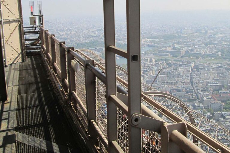 expert en rénovation pmr à paris 2, nous adaptons votre logement pour un accès facile et sécurisé, alliant confort et conformité aux normes.