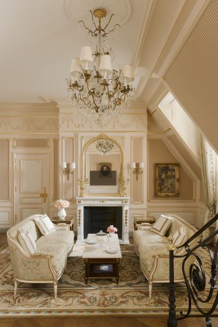 découvrez la rénovation du ritz paris 88, un projet d'exception alliant luxe et savoir-faire traditionnel pour redonner vie à ce lieu emblématique.