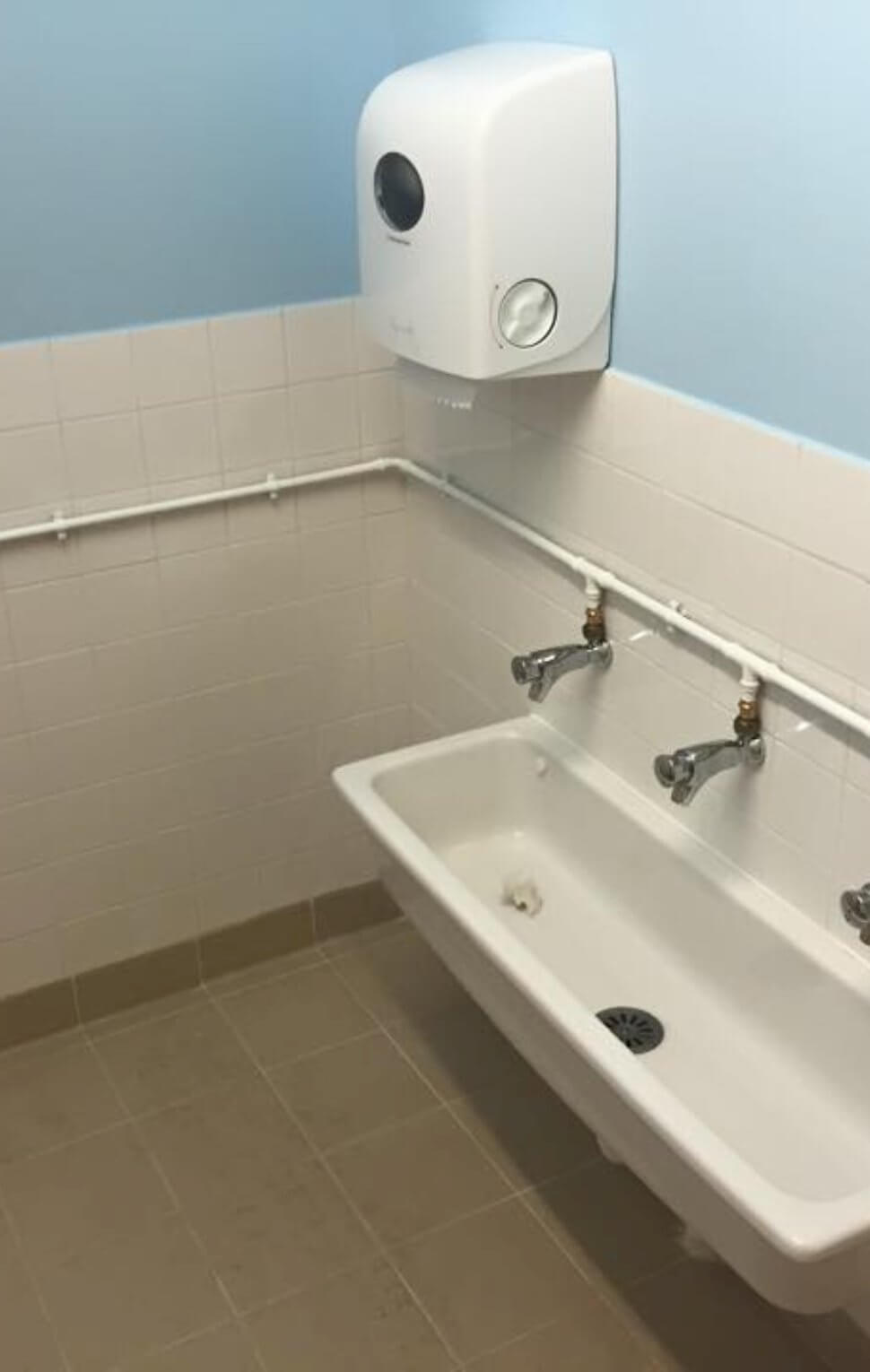 expert en rénovation de salle de bain à lésigny : transformation complète, design moderne et qualité garantie pour votre confort.