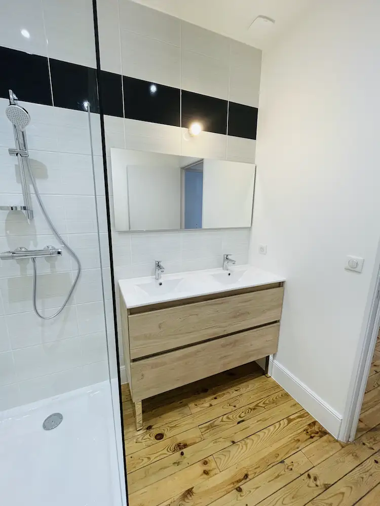 expert en rénovation de salle de bain à mousseaux-sur-seine, nous transformons votre espace avec des solutions modernes et personnalisées pour un confort optimal.