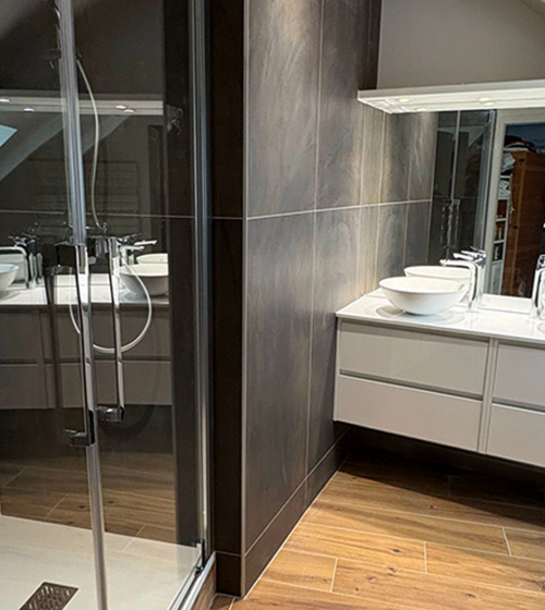 expert en rénovation de salle de bain à tacoignières, nous transformons votre espace en un lieu moderne et fonctionnel. qualité, savoir-faire et conseils personnalisés pour un projet réussi.