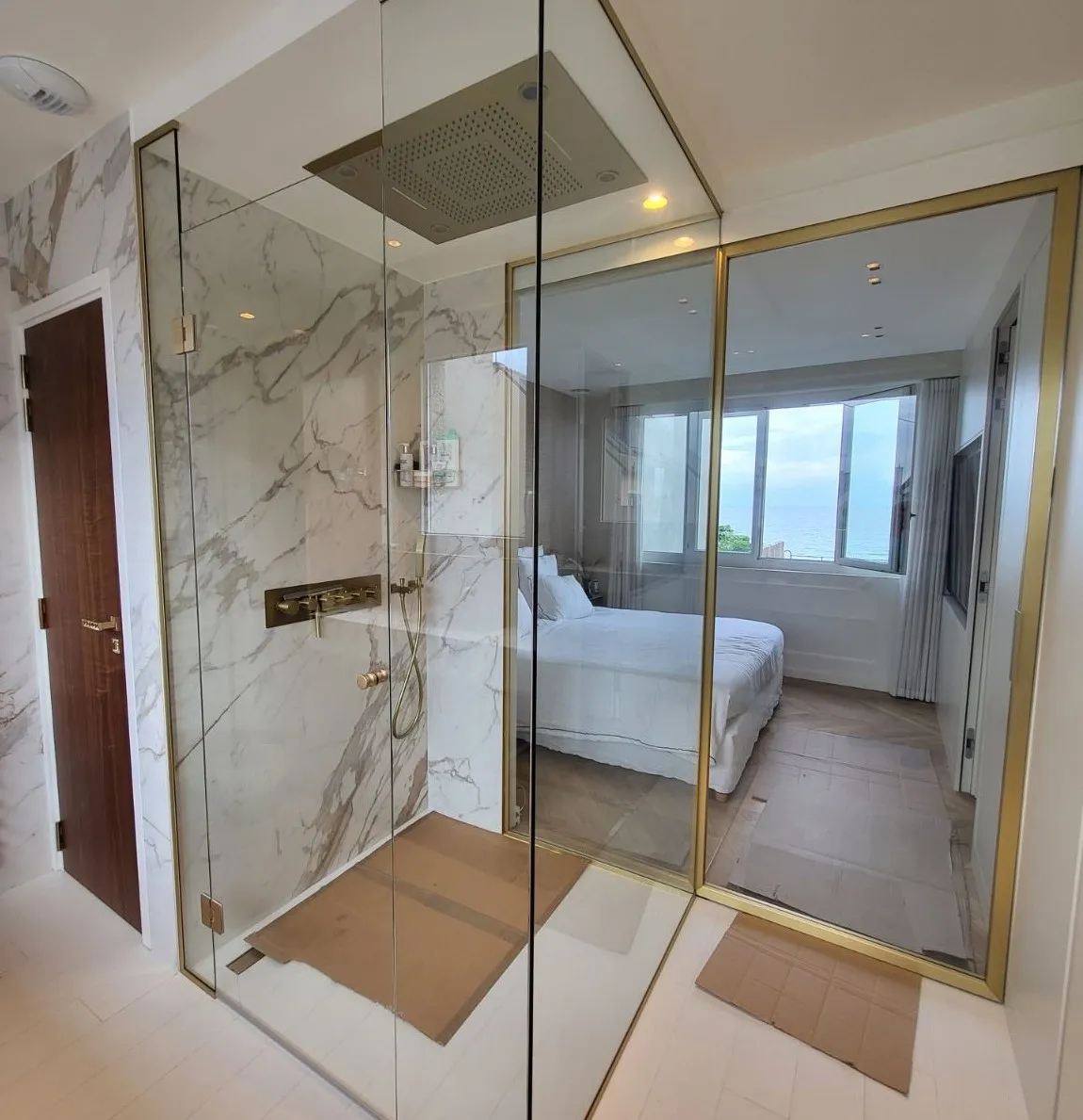 expert en rénovation de salle de bain à chapelle-gauthier, nous transformons votre espace en un lieu moderne, fonctionnel et esthétique. contactez-nous pour un projet sur mesure.