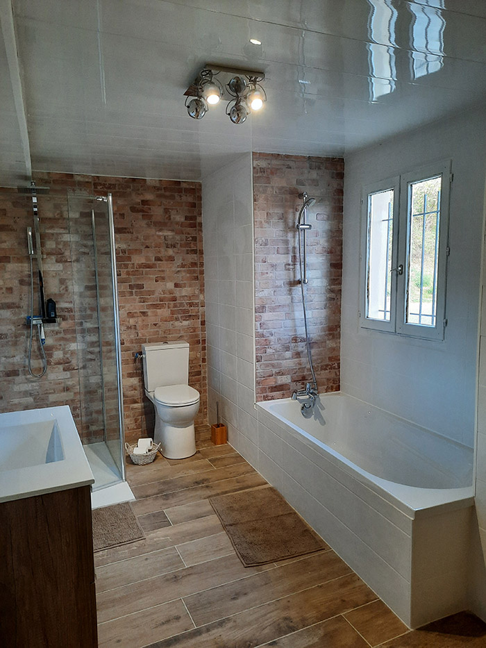 expert en rénovation de salle de bain à fresnes-sur-marne, nous transformons votre espace avec style et qualité. contactez-nous pour un projet sur-mesure.