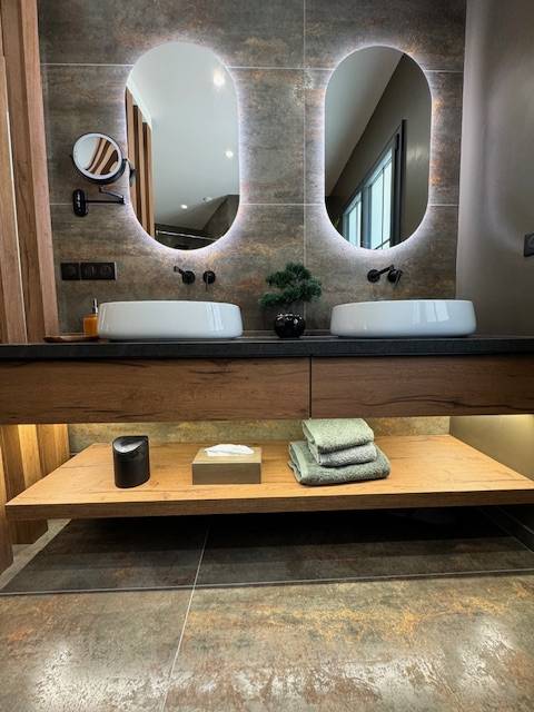 découvrez notre service de rénovation de salle de bain haut de gamme à les ormes-sur-voulzie, alliant élégance, qualité et savoir-faire pour un espace moderne et confortable.