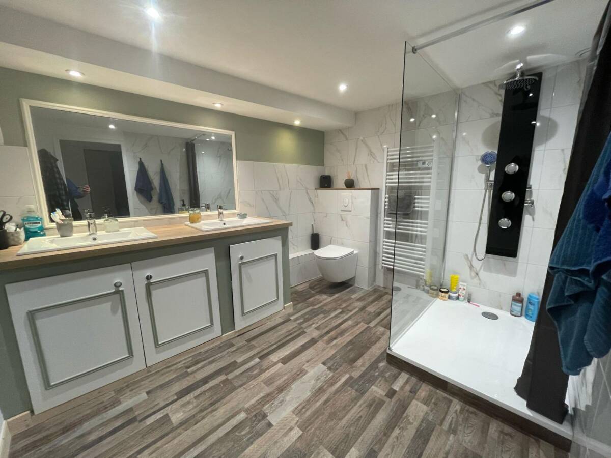 découvrez nos services de rénovation de salle de bain à le plessis-trévise. expertise, qualité et design sur mesure pour transformer votre espace bain.