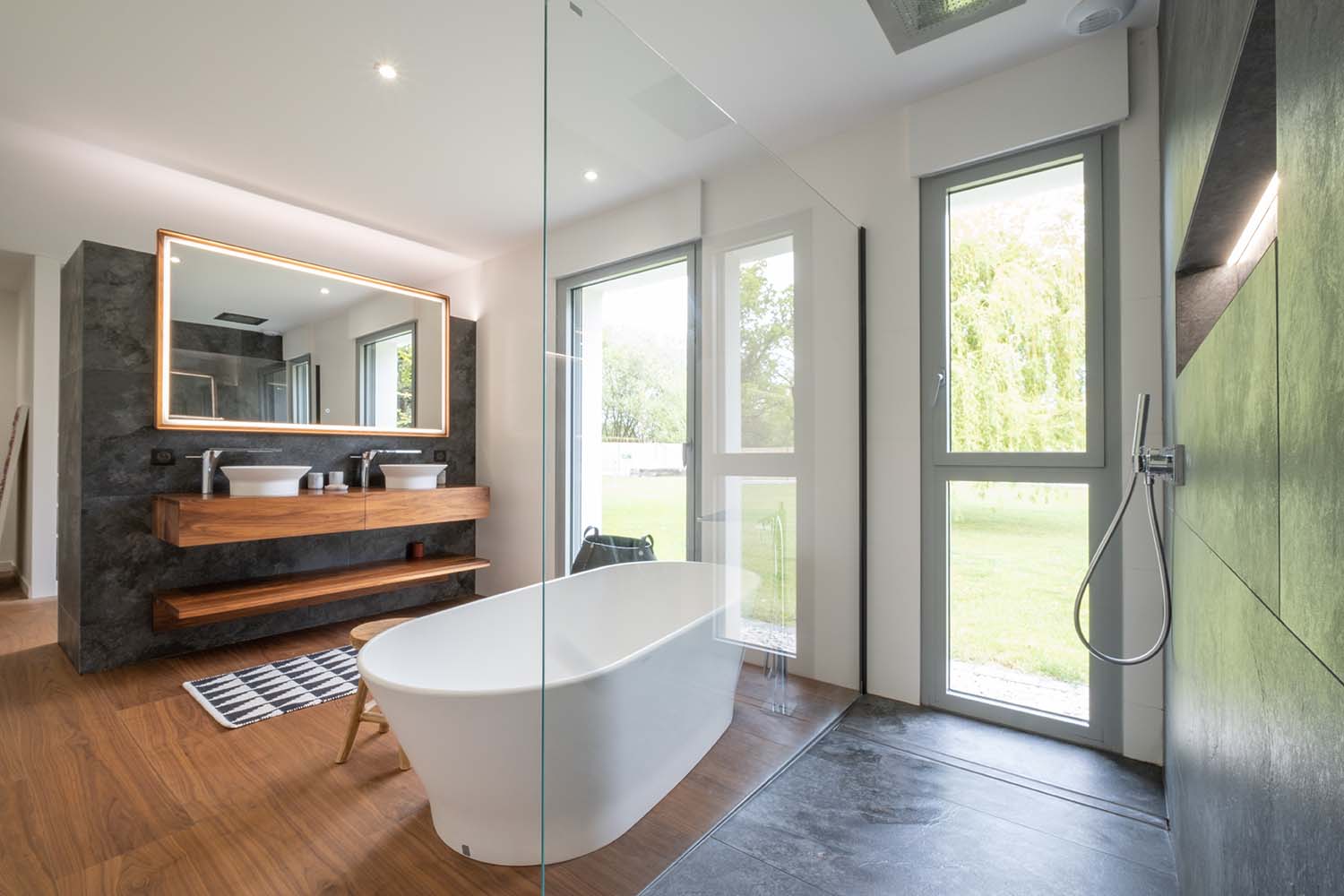 découvrez nos solutions de rénovation pour salle de bain moderne, alliant design contemporain et fonctionnalité optimale pour transformer votre espace.