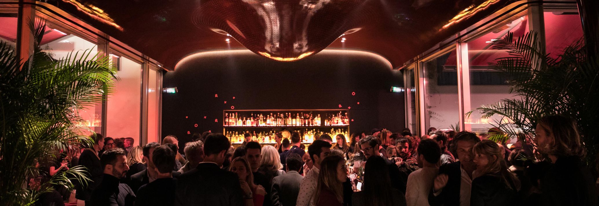 expert en rénovation de salle de bain pour restaurants à paris, nous transformons vos espaces sanitaires avec style et fonctionnalité. contactez-nous pour un service professionnel et sur mesure.