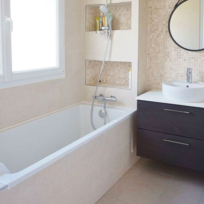 expert en rénovation de salle de bain à richebourg, nous transformons votre espace avec des solutions modernes et personnalisées pour un confort optimal.