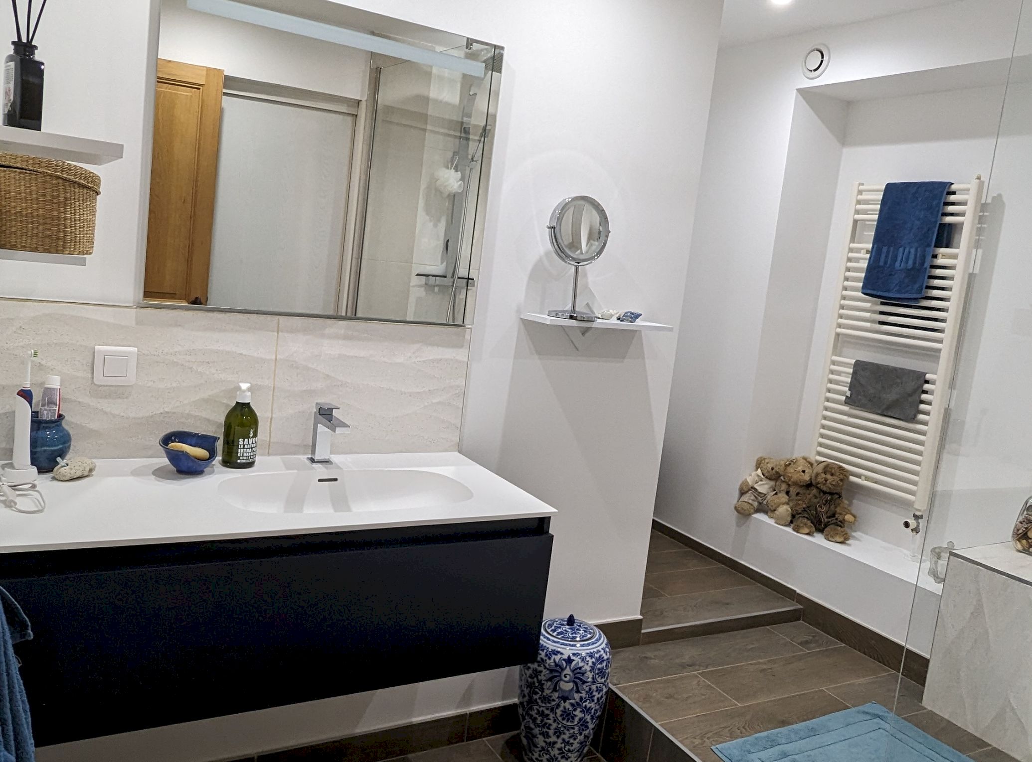 entreprise spécialisée en rénovation de salle de bain à somchamp. transformez votre espace avec des solutions modernes, adaptées à vos besoins et à votre budget.
