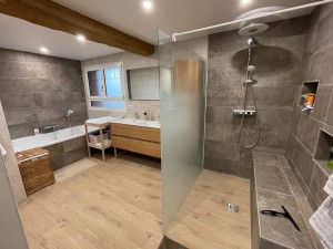 découvrez notre service de rénovation salle de bain sur mesure à vétheuil, alliant design personnalisé et qualité pour transformer votre espace bain selon vos envies.