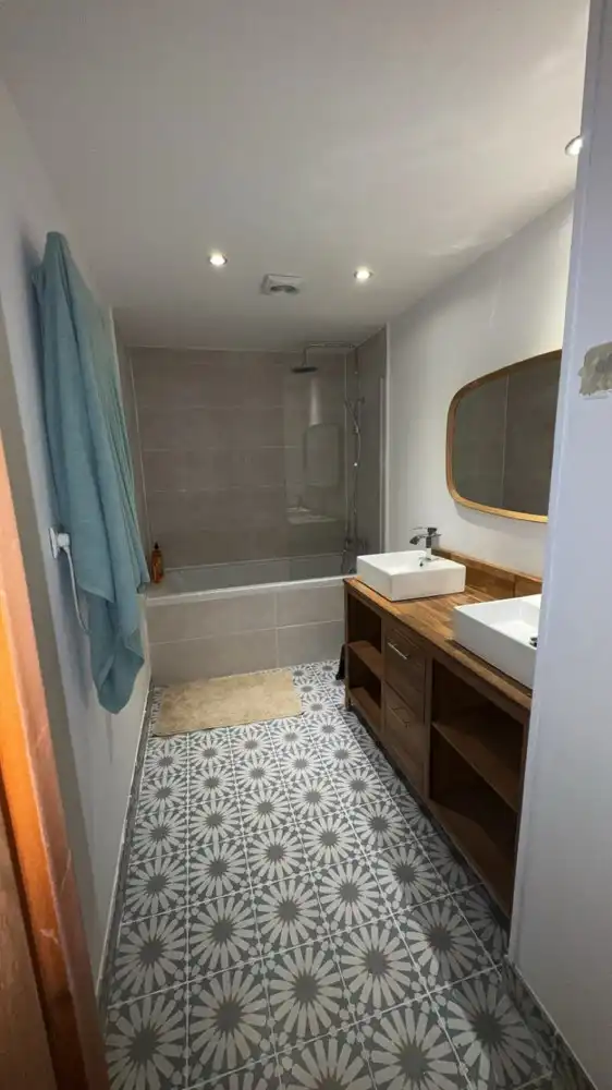 expert en rénovation de salle de bain à triel-sur-seine, nous transformons votre espace avec des solutions modernes et personnalisées pour un confort optimal.