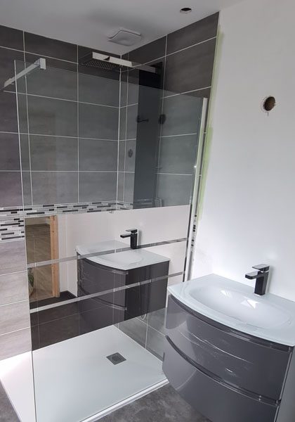 expert en rénovation de salle de bains à ivry-sur-seine, nous transformons votre espace avec des solutions sur mesure, alliant design et fonctionnalité.