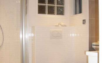 découvrez les conseils clés pour réussir la rénovation de votre salle de bains à vaires-sur-marne en 2025. guide complet pour un projet réussi et moderne.