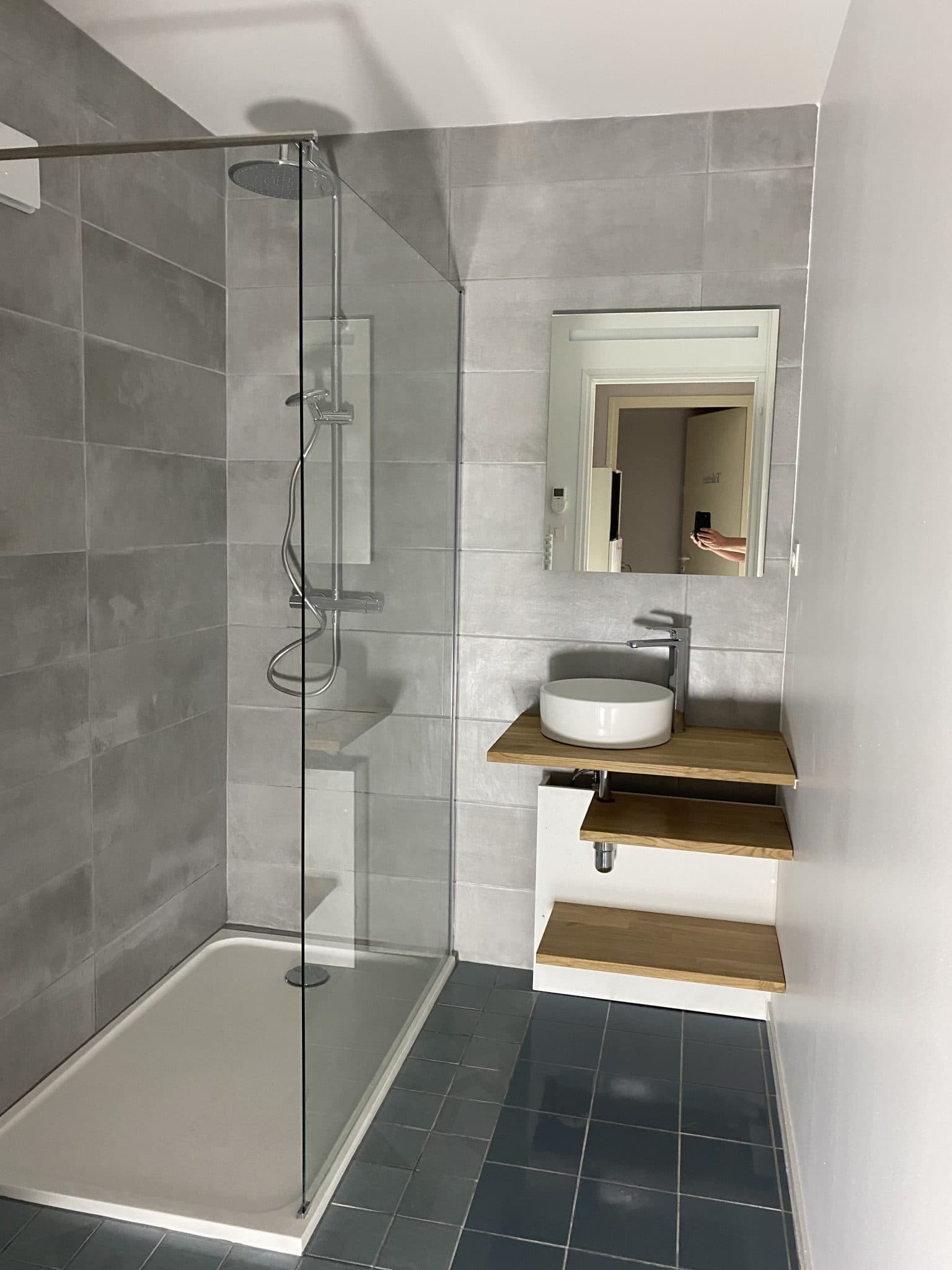 découvrez nos services professionnels de rénovation de salle de bains à garancières. transformez votre espace avec des solutions sur mesure, alliant design et fonctionnalité.