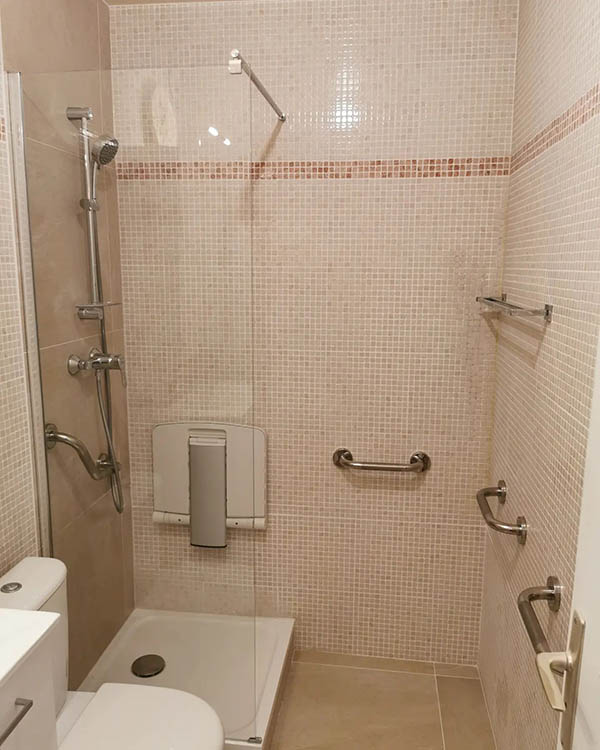 découvrez nos services de rénovation de salle de bains à sartrouville en 2025. transformez votre espace avec des solutions modernes et personnalisées, réalisées par des experts locaux.