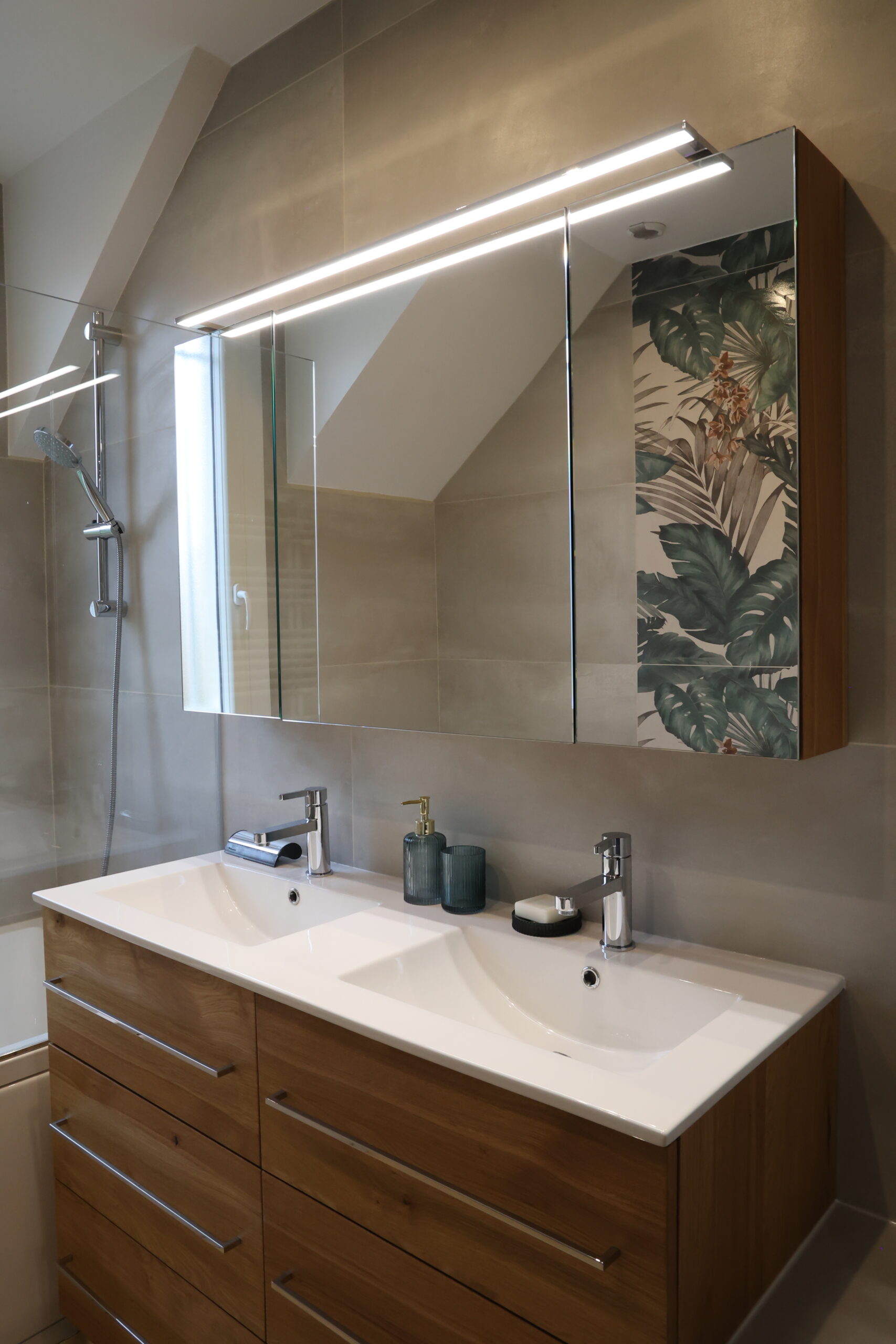 découvrez nos services de rénovation de salle de bains à sucy-en-brie en 2025. transformez votre espace avec des solutions modernes et personnalisées pour un confort optimal.