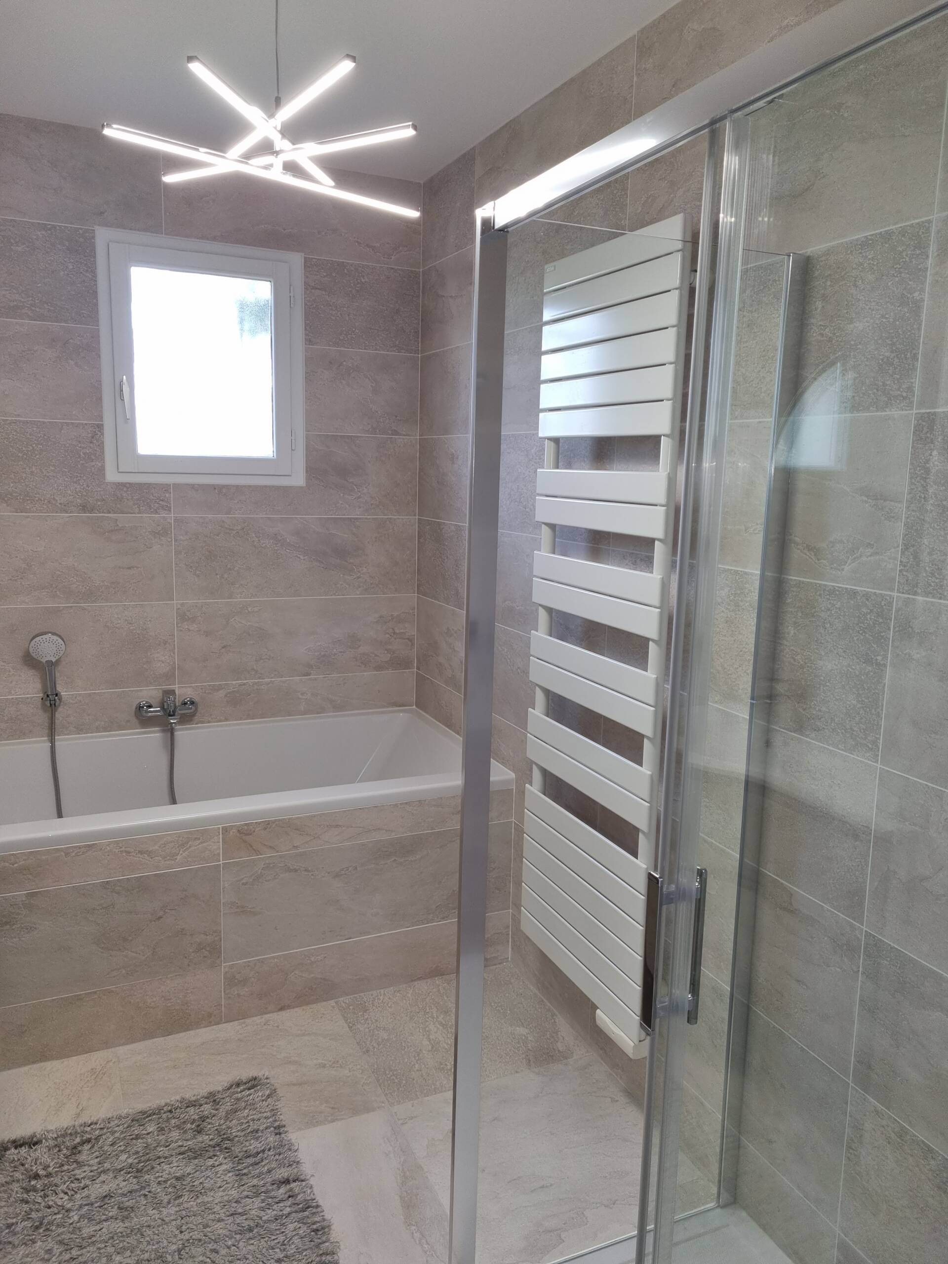 découvrez nos services de rénovation de salle de bains à villecresnes en 2025. transformez votre espace avec des solutions modernes et sur mesure pour un intérieur élégant et fonctionnel.