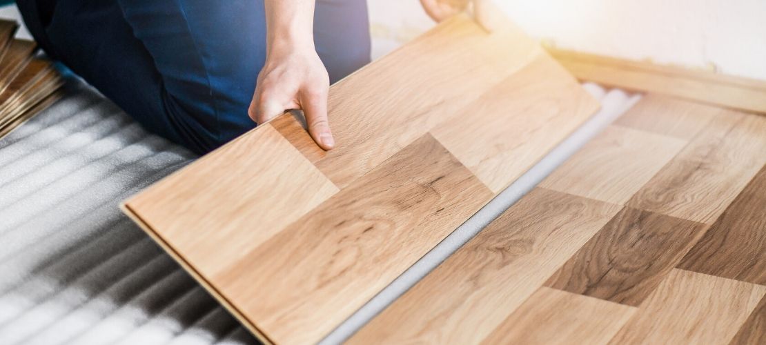 découvrez nos solutions professionnelles pour la rénovation de sol d'appartement : qualité, durabilité et design adaptés à votre intérieur.