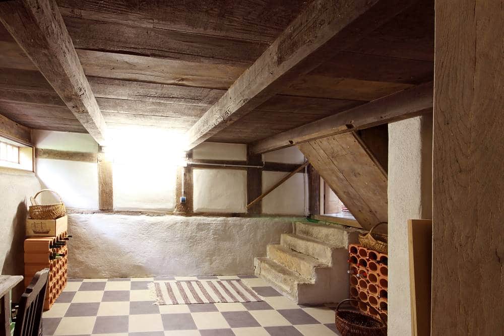 découvrez nos solutions de rénovation de sous-sol pour transformer votre espace en un lieu fonctionnel et agréable. expertise, qualité et conseils personnalisés.