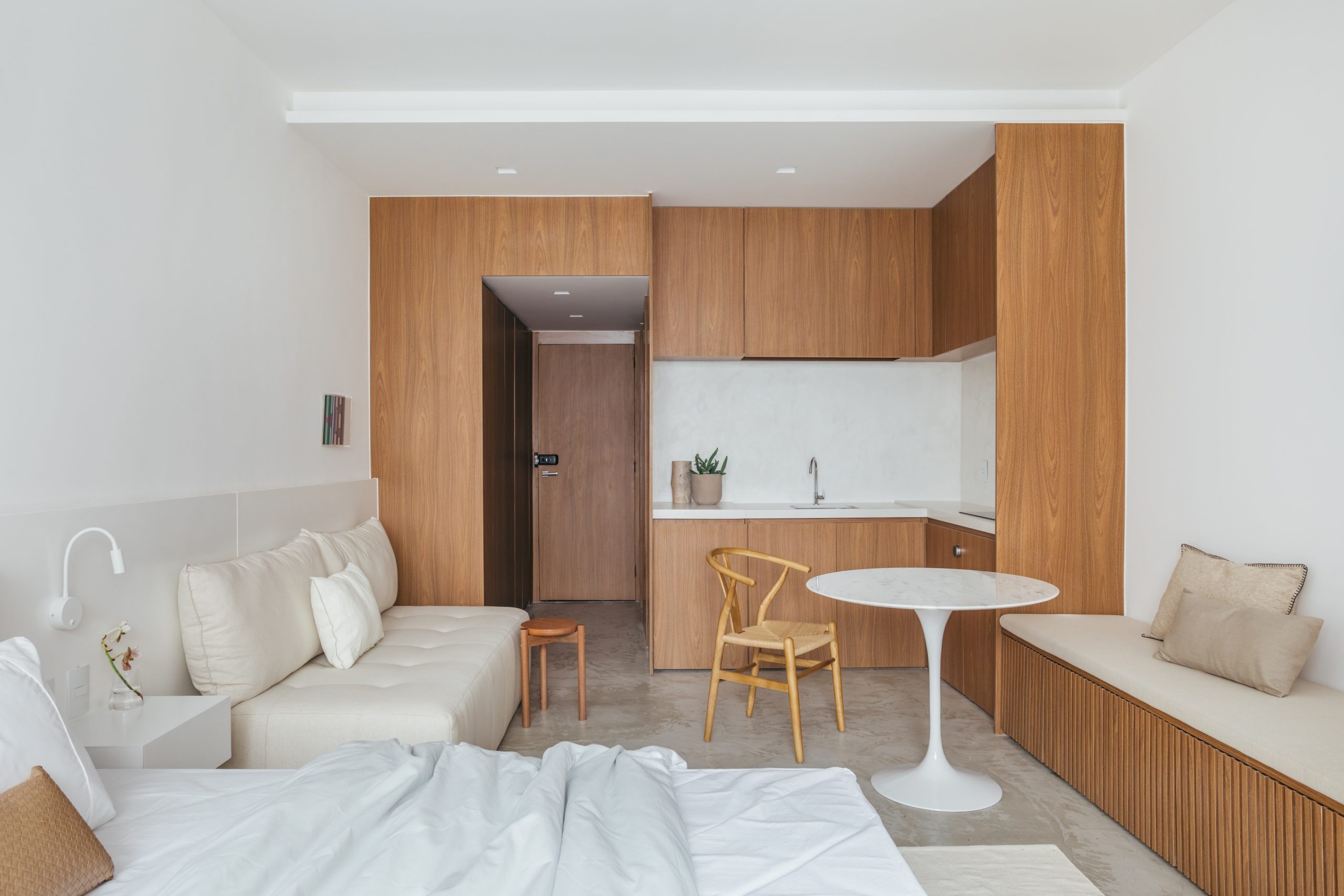 découvrez nos solutions clés en main pour la rénovation de votre studio de 30m², optimisant chaque espace pour allier confort et fonctionnalité.