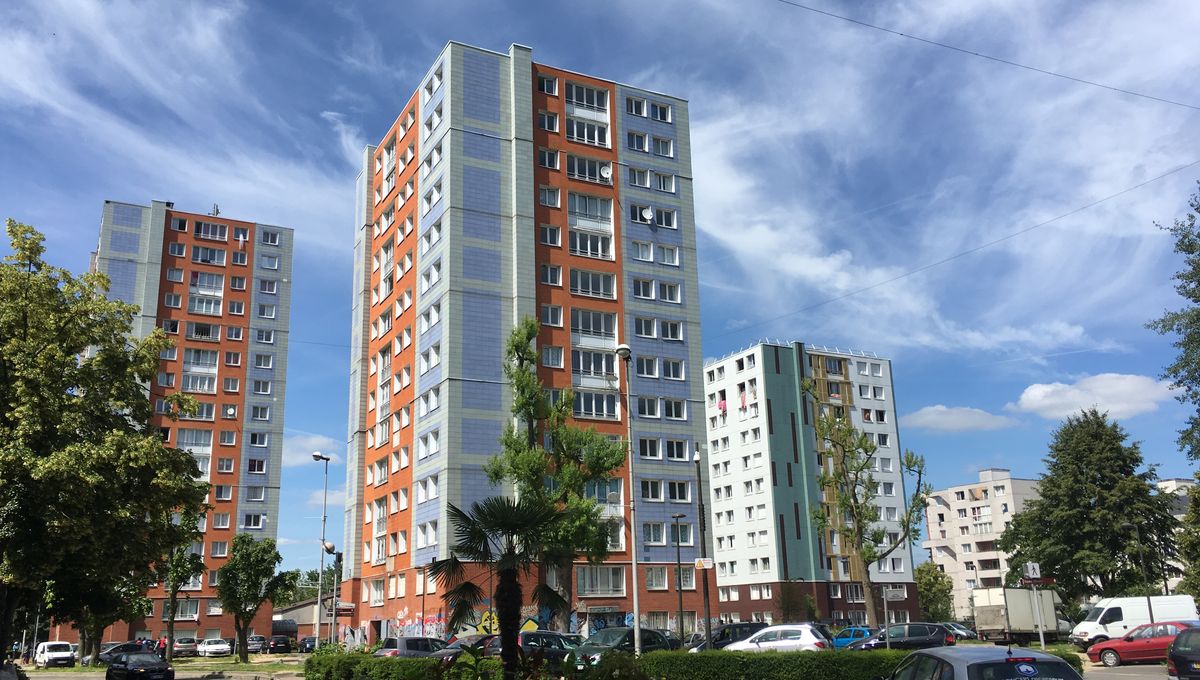 découvrez nos services de rénovation sur mesure à tremblay-en-france, alliant expertise et qualité pour transformer votre espace selon vos besoins.