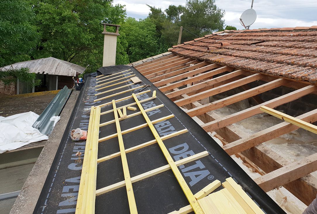 renovation toiture 7 découvrez nos services experts en rénovation de toiture pour protéger et valoriser votre habitat. travaux de qualité, matériaux durables et équipe professionnelle à votre service.