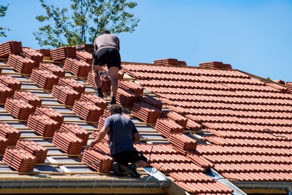 renovation toiture astuces pratiques 1 découvrez des astuces pratiques pour réussir la rénovation de votre toiture et garantir sa durabilité et son étanchéité.