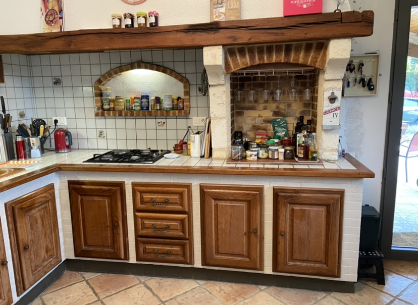 découvrez nos astuces et conseils pour rénover votre cuisine pas cher tout en optimisant style et fonctionnalité.