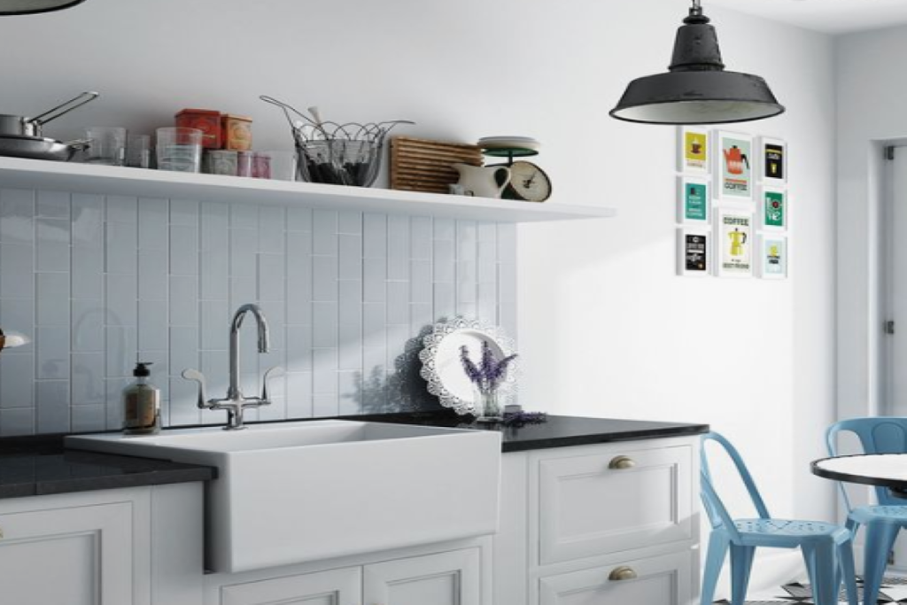 découvrez des astuces pratiques et économiques pour rénover votre cuisine avec un petit budget, alliant style et fonctionnalité sans vous ruiner.