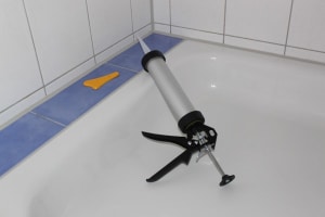 découvrez nos astuces pour rénover les joints de carrelage efficacement et à moindre coût. guide complet des méthodes et prix pour redonner éclat à vos surfaces carrelées.