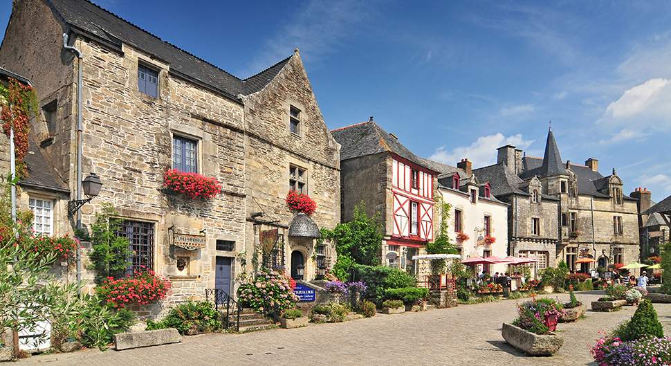 découvrez notre guide complet pour rénover une maison ancienne en maîtrisant votre budget. conseils, astuces et étapes pour réussir vos travaux tout en optimisant vos coûts.