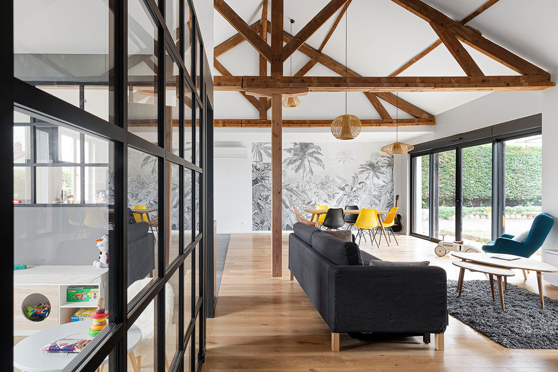 découvrez notre guide complet pour rénover une maison des années 50, avec une estimation détaillée des coûts et des conseils pratiques pour réussir vos travaux.