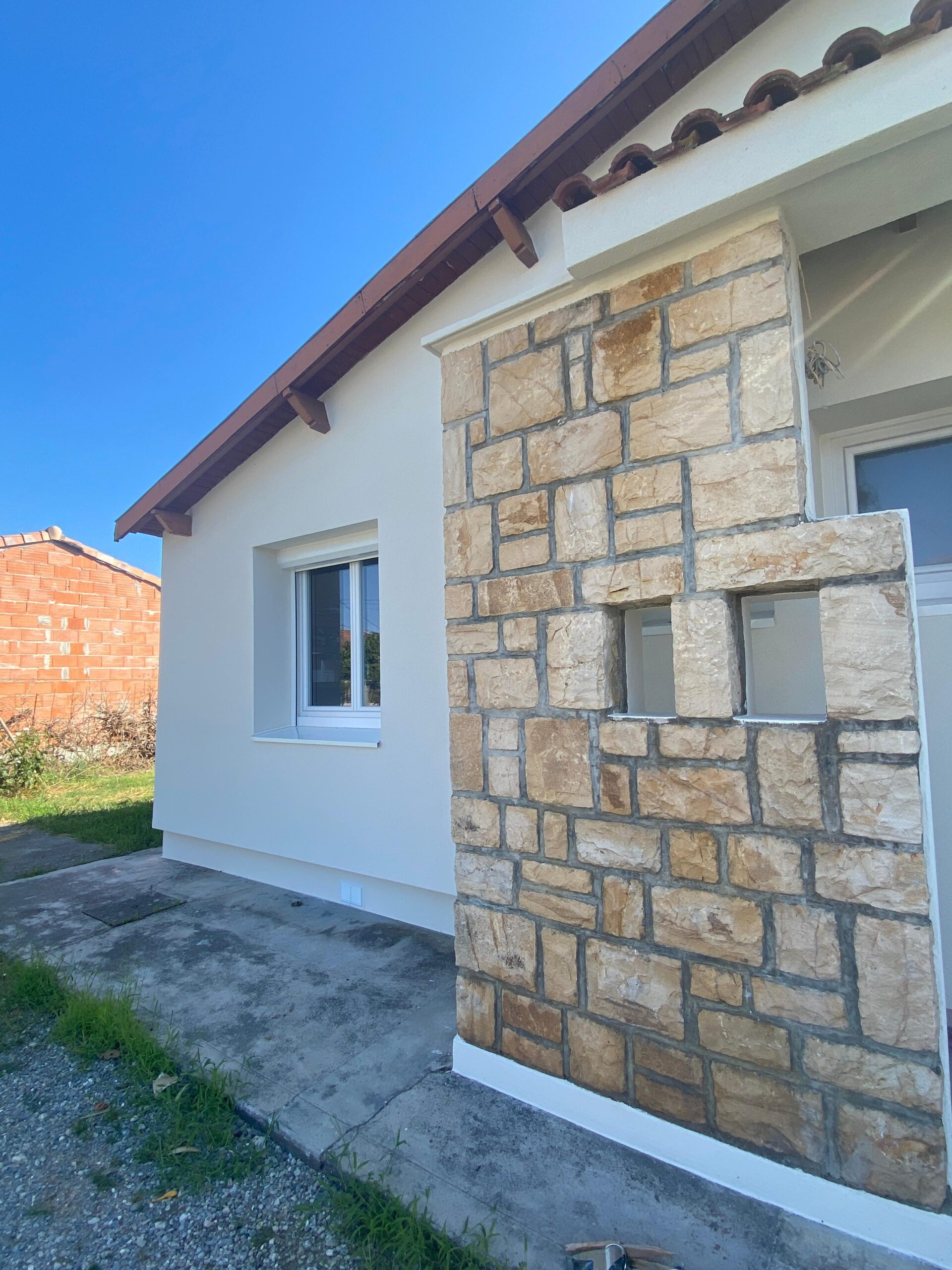 découvrez nos conseils et astuces pour rénover votre maison efficacement, du plan initial à la réalisation finale, et transformez votre espace de vie.