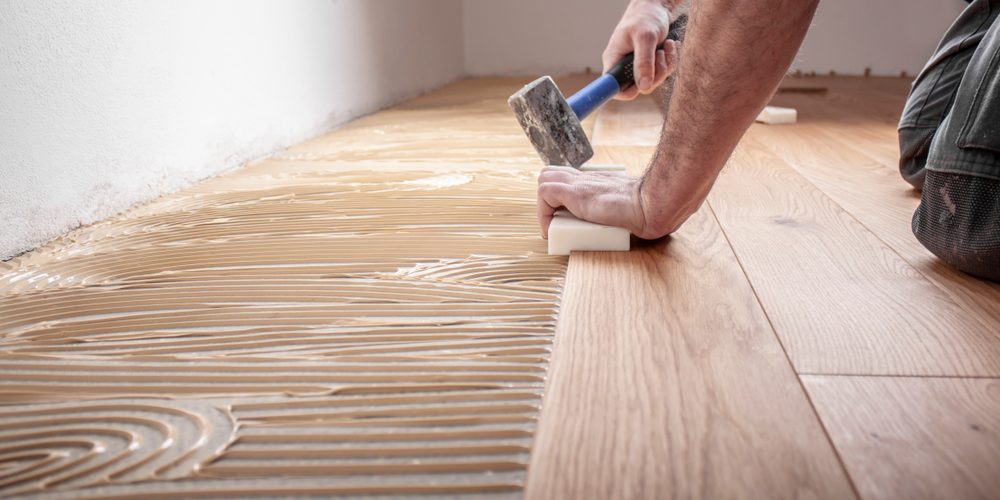 découvrez nos astuces et conseils experts pour rénover un parquet ancien à paris, redonnez vie à vos sols en bois avec des techniques adaptées et un savoir-faire professionnel.