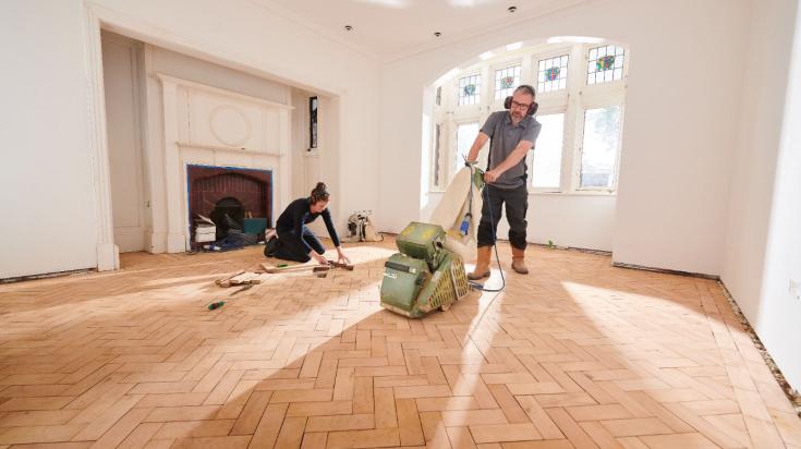 découvrez les avis d'experts sur la rénovation de parquet à paris en 2025. conseils, techniques et tendances pour un parquet impeccable et durable.