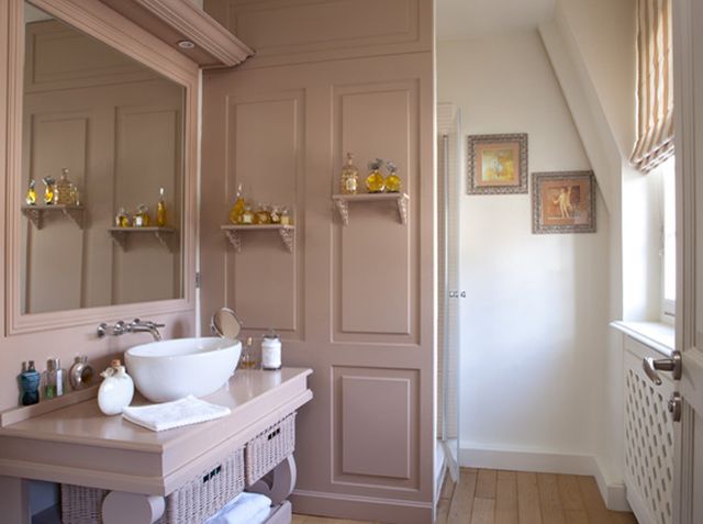 découvrez nos astuces pour rénover une salle de bain de 7,5m² et optimiser l'espace avec style et fonctionnalité.