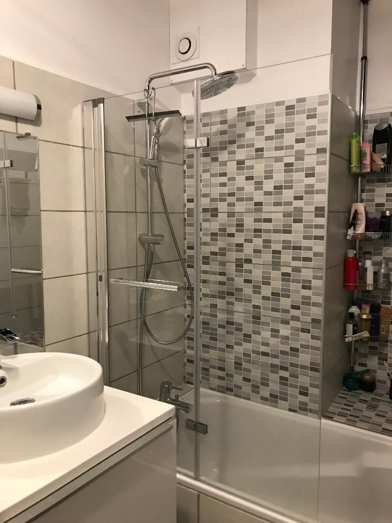 découvrez nos services professionnels pour rénover votre salle de bain à isles-les-meldeuses. transformez votre espace avec des solutions sur mesure et un savoir-faire de qualité.