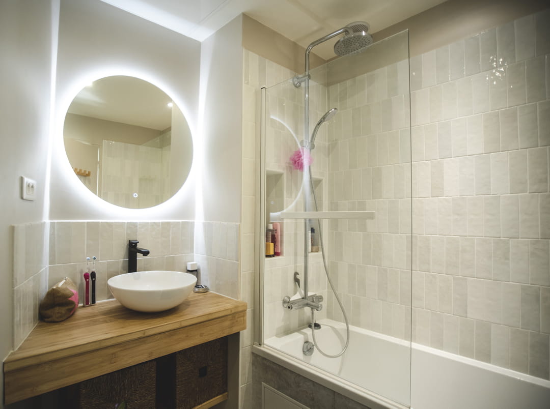 découvrez nos services professionnels pour rénover votre salle de bain à paris, alliant design moderne et fonctionnalité pour un espace unique et confortable.