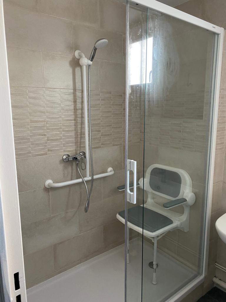 découvrez nos services professionnels pour rénover votre salle de bain à villemomble. transformez votre espace avec des solutions sur mesure et un savoir-faire de qualité.