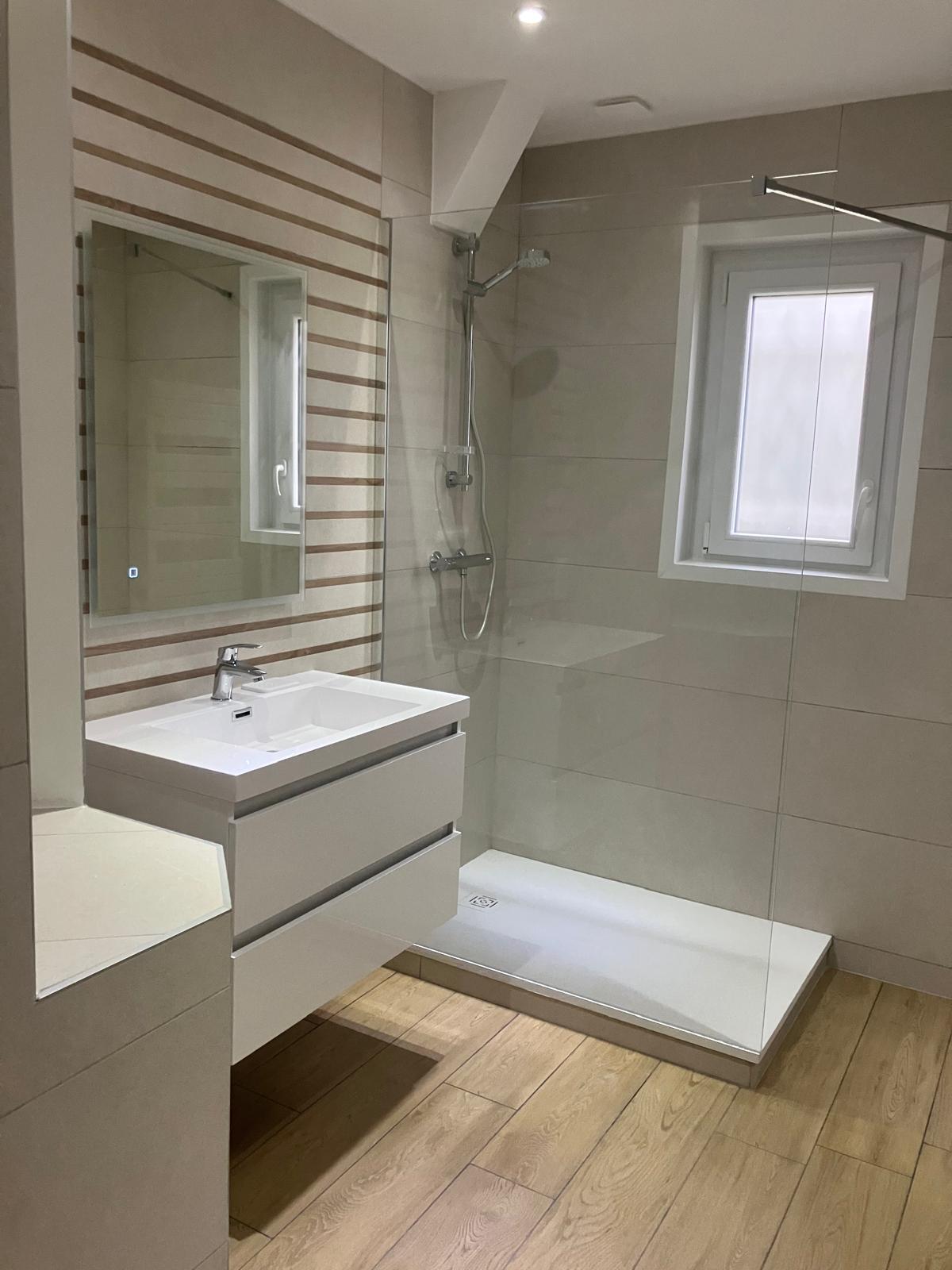 découvrez nos services professionnels pour rénover votre salle de bains à saint-fargeau-ponthierry en 2025. qualité, expertise et rénovation sur mesure pour un espace moderne et fonctionnel.