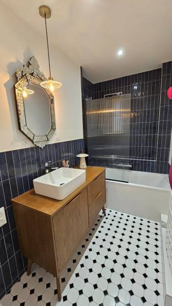 découvrez nos services experts pour rénover votre salle de bains à saint-sauveur-lès-bray. qualité, design et confort pour un espace moderne et fonctionnel.