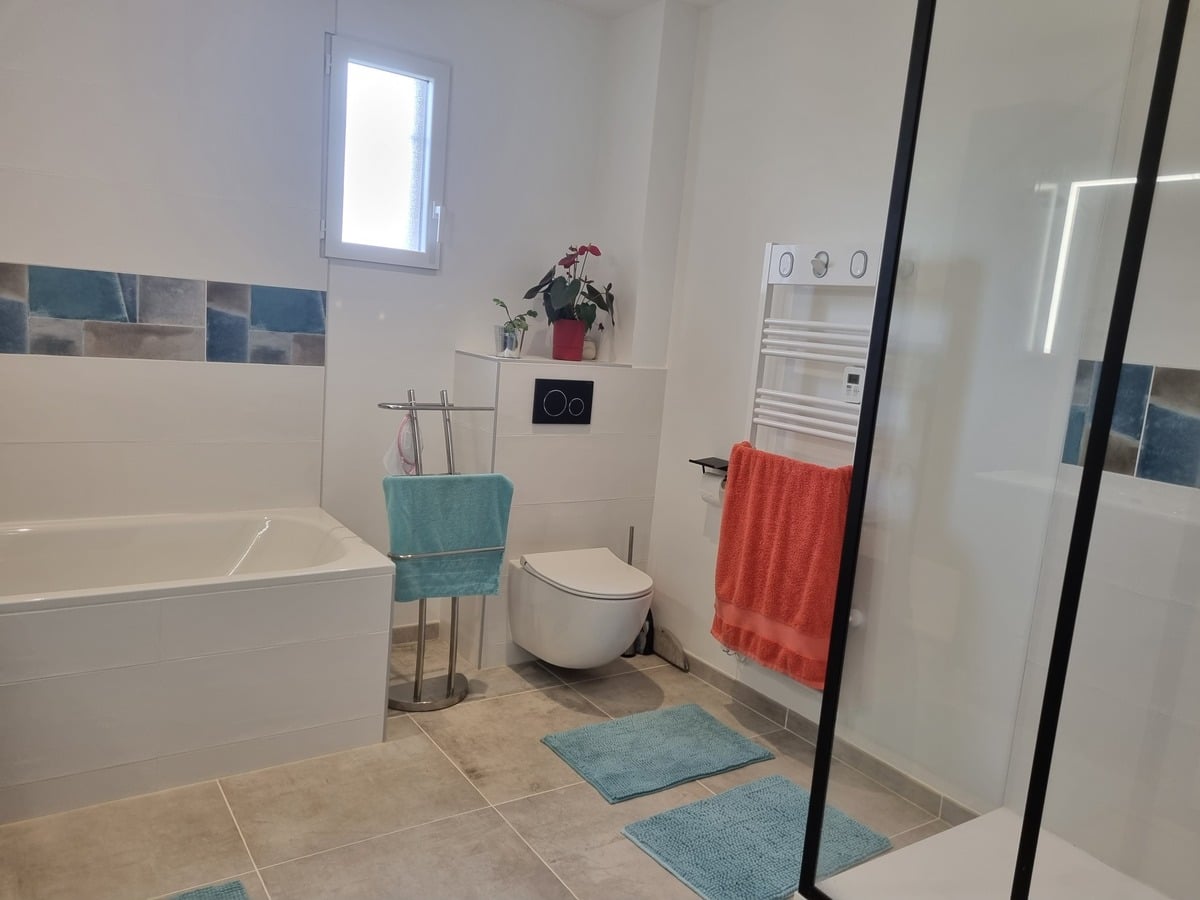 expert en rénovation de salle de bains à vigneux-sur-seine, nous transformons votre espace avec style et fonctionnalité. contactez-nous pour un projet sur mesure.